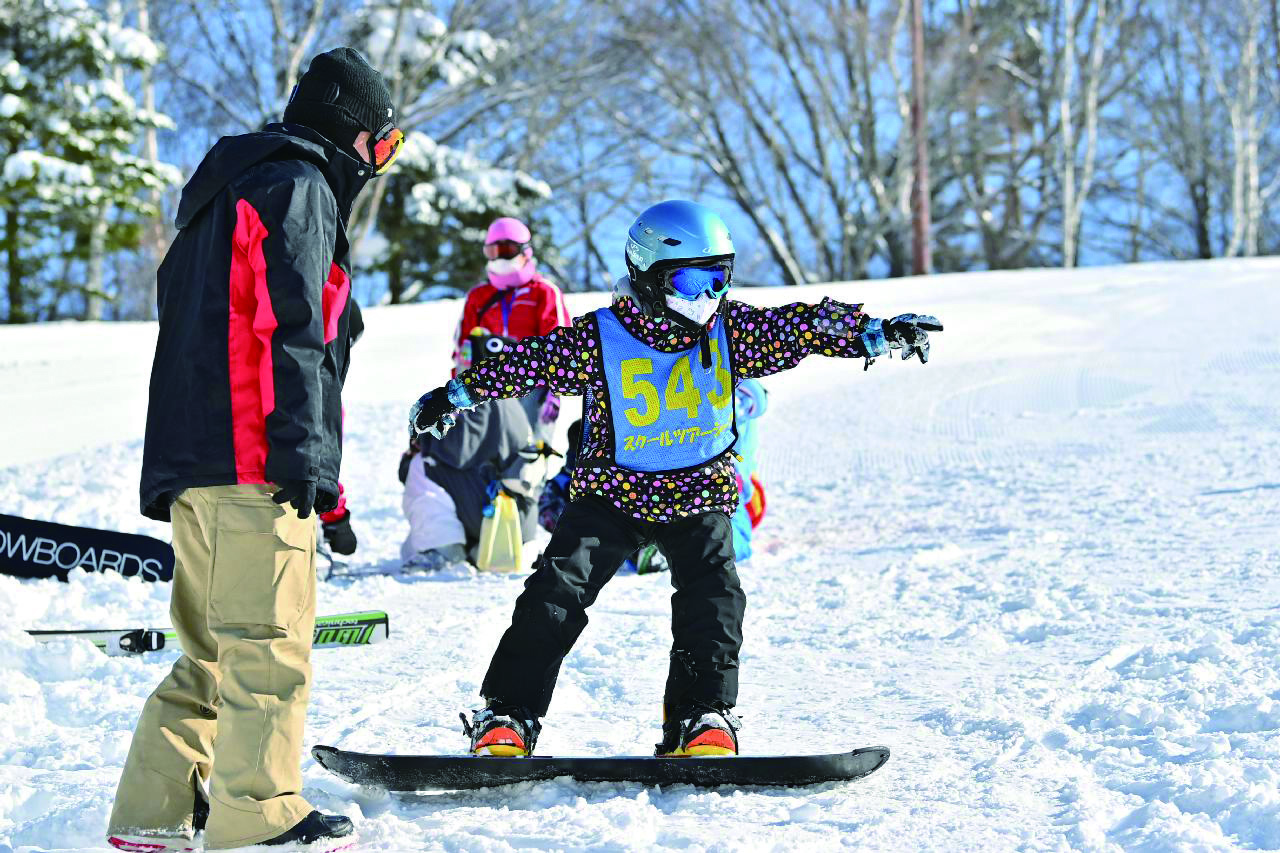 3/13出発 SAJ完全プライベートレッスンスノーボード～夕方出発～【2泊3日】